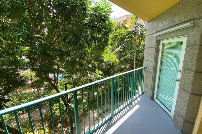 Building Photo - 6001 SW 70th St