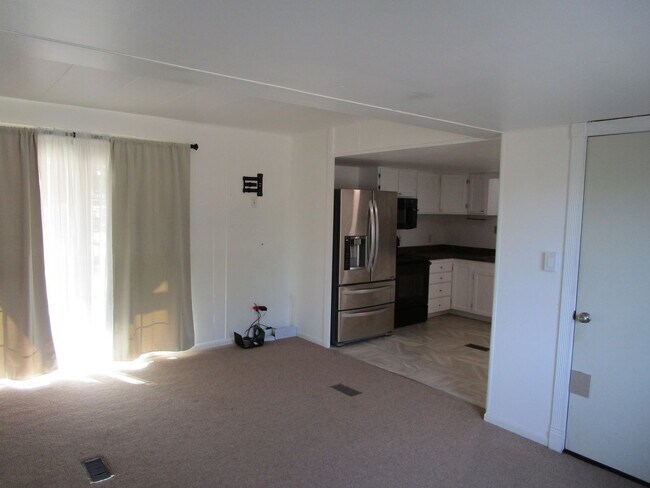 Building Photo - Unique Opportunity - Manufactured Home and Additional Unit on Lower End of Juniper Canyon - Avail...