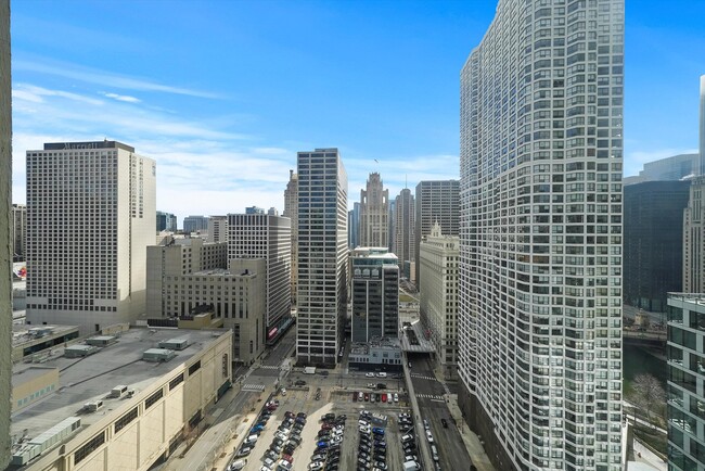 Building Photo - 440 N Wabash Ave