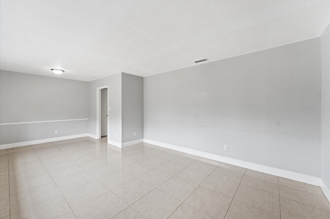 Building Photo - 11623 Carvel Ln