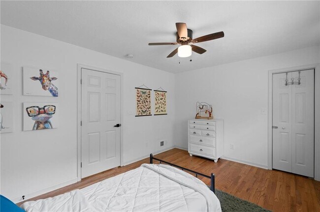 Building Photo - 799 Pine Roc Dr