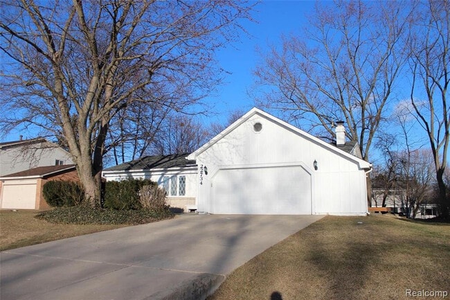 Building Photo - 22734 Chestnut Tree