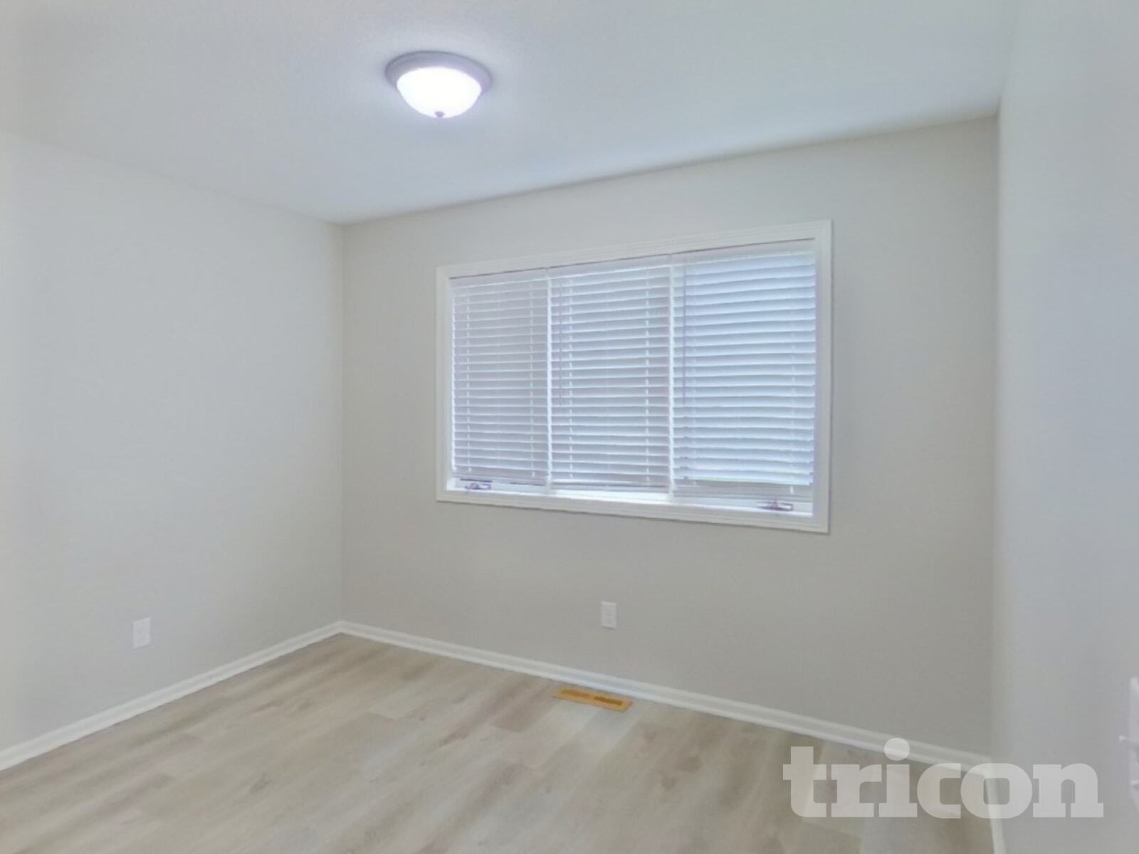 Building Photo - 209 Greenbriar Ln
