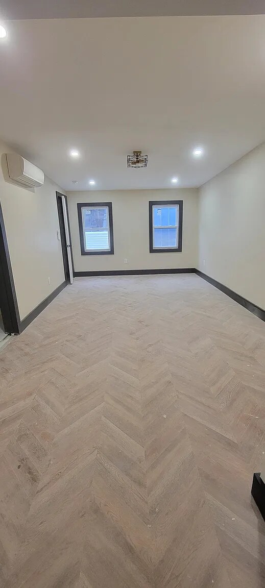 Building Photo - 285 Monticello Ave