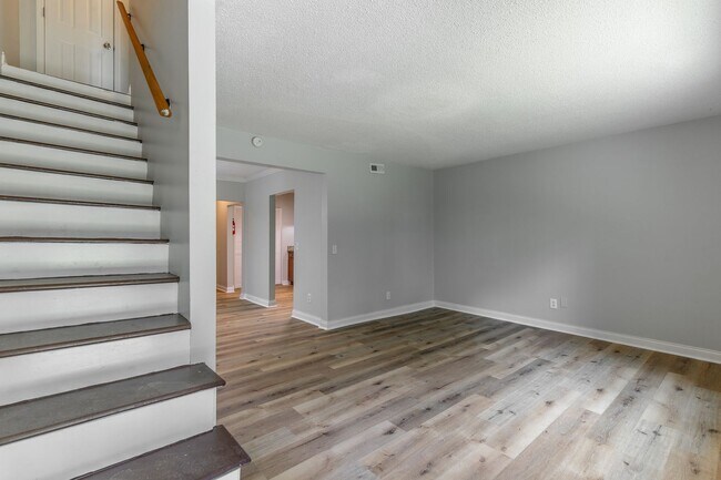Building Photo - 6874 Beulah Dr