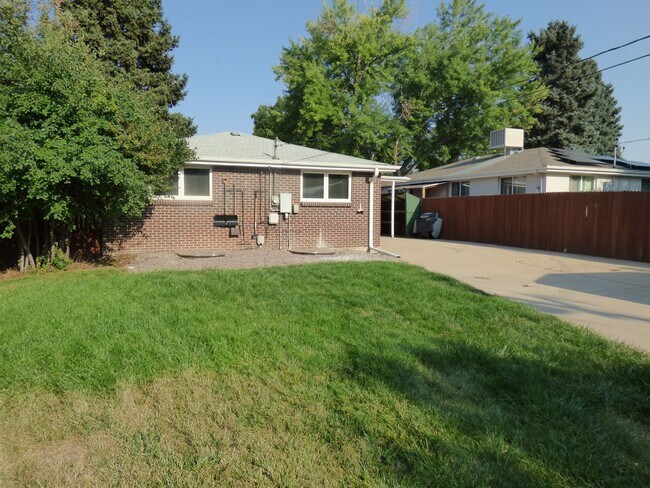 Building Photo - $0 DEPOSIT OPTION! RANCH STYLE HOME IN PRIME VIRGINIA VILLAGE!!!