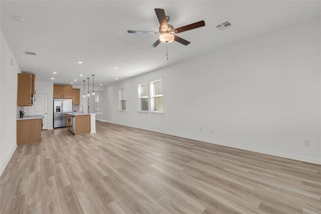 Building Photo - 737 Drystone Trail