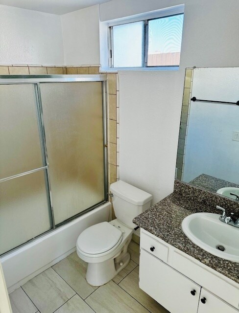 Building Photo - 18445 Collins St