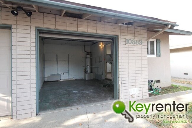 Building Photo - 10383 Mills Tower Dr