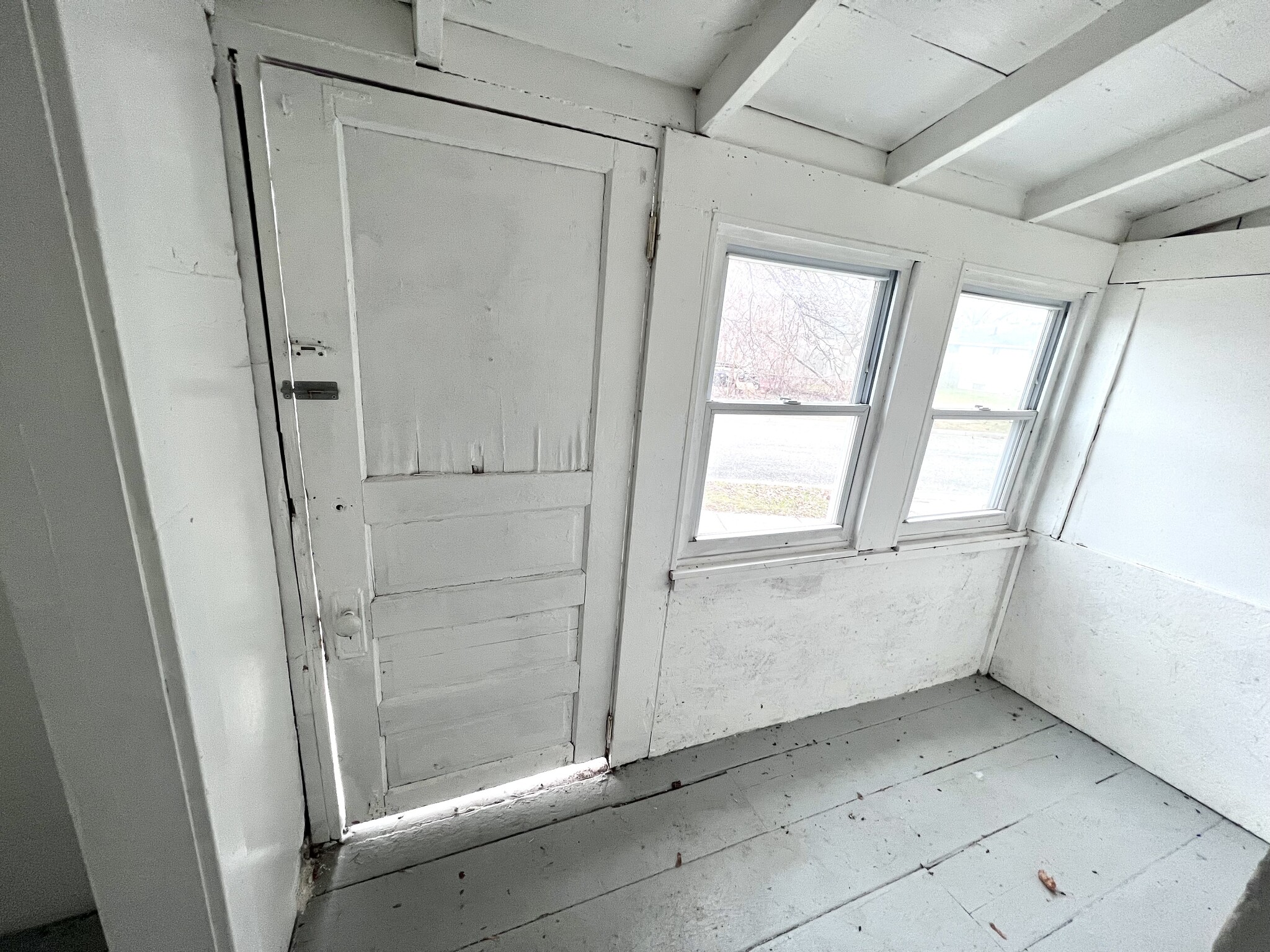 Building Photo - 2337 Rheamount Ave