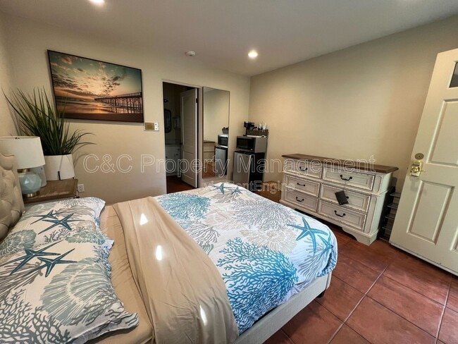 Building Photo - 1 Beach Way