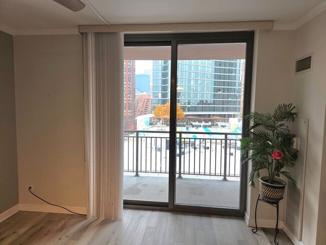 Building Photo - 1101 S State St