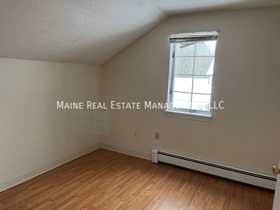 Building Photo - 307 Garland St
