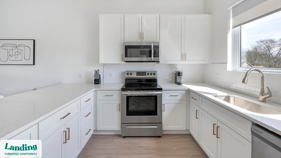 Building Photo - 2708 Old Lebanon Pike