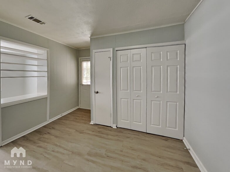Building Photo - 10122 Allen Dr SW