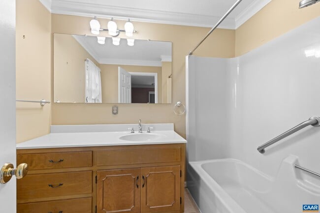 Building Photo - 4330 Ridge Rd