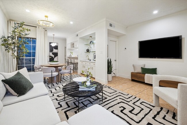 Building Photo - 6721 Belmont St