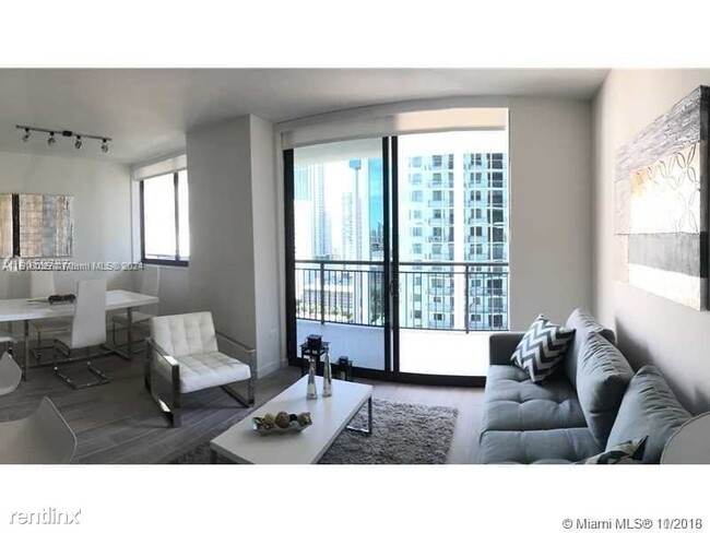 Primary Photo - 1 br, 1 bath Condo - 999 SW 1st Ave Apt 2115