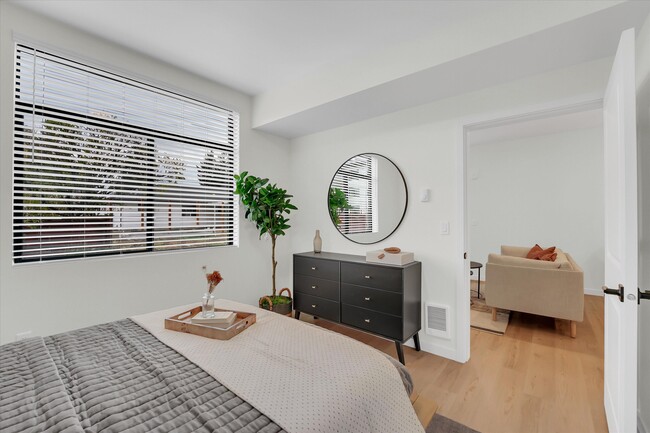 Interior Photo - The Meadowlark