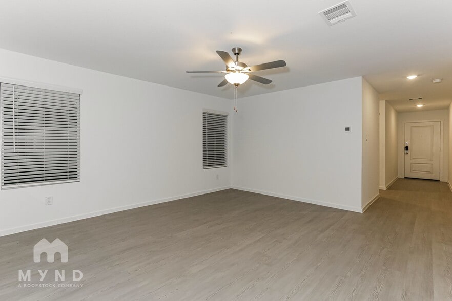 Building Photo - 10120 Dalgreen Cir