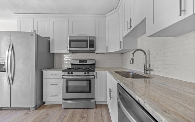 Building Photo - 2827 Grandy Ave