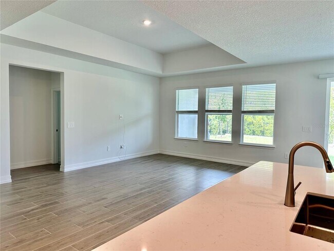 Building Photo - 17797 Grassybend Lp