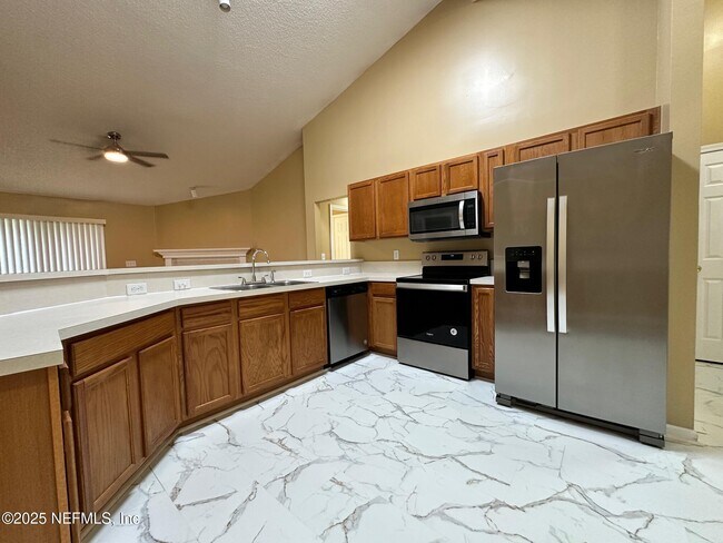 Building Photo - 1318 Yellow Jacket Ct