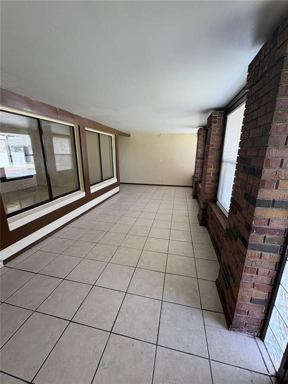 Building Photo - 11 Trophy Ln