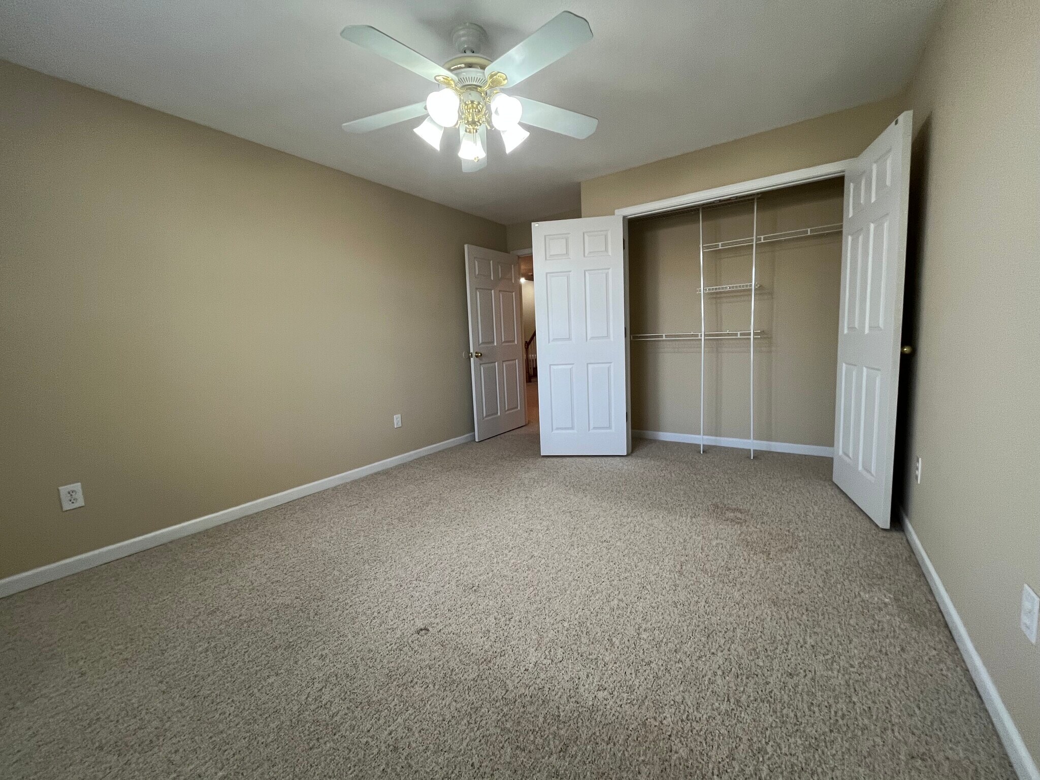 Bedroom Closet - 7218 Timber Trl