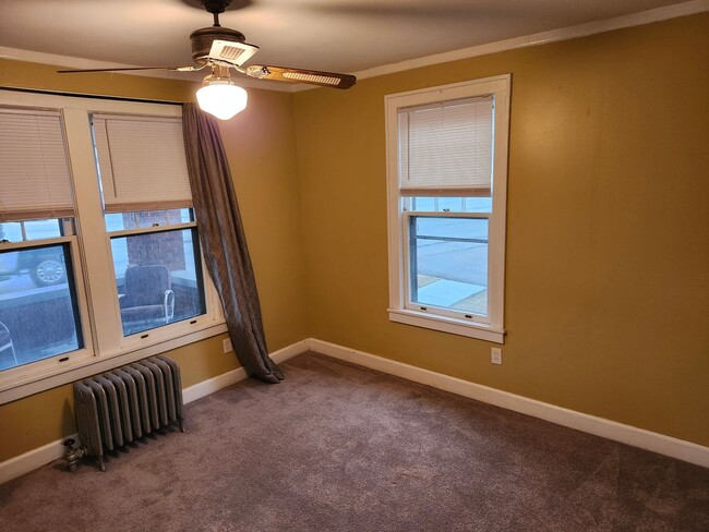 Building Photo - SHORT TERM Single Family 5 BR House in Harrisonburg Available NOW