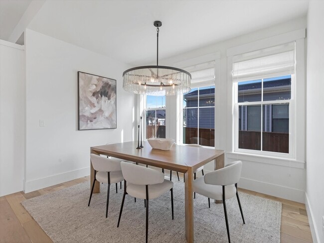 Building Photo - 296 E 230 N