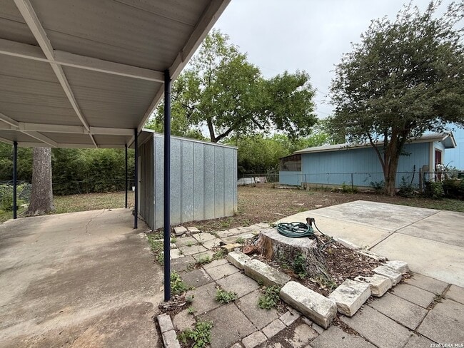 Building Photo - 901 Ripley Ave