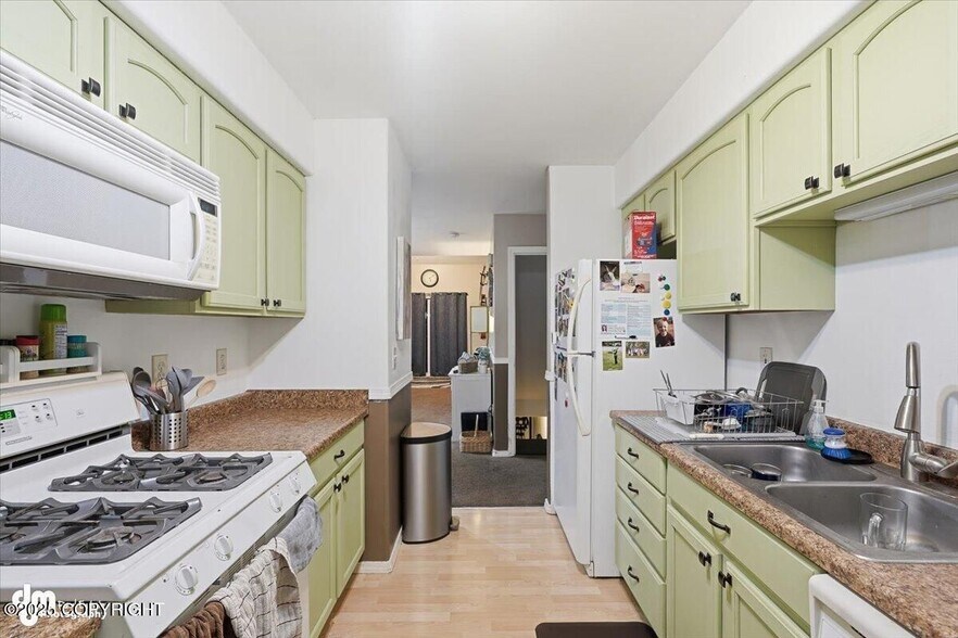 Building Photo - 11288 Wood River Way