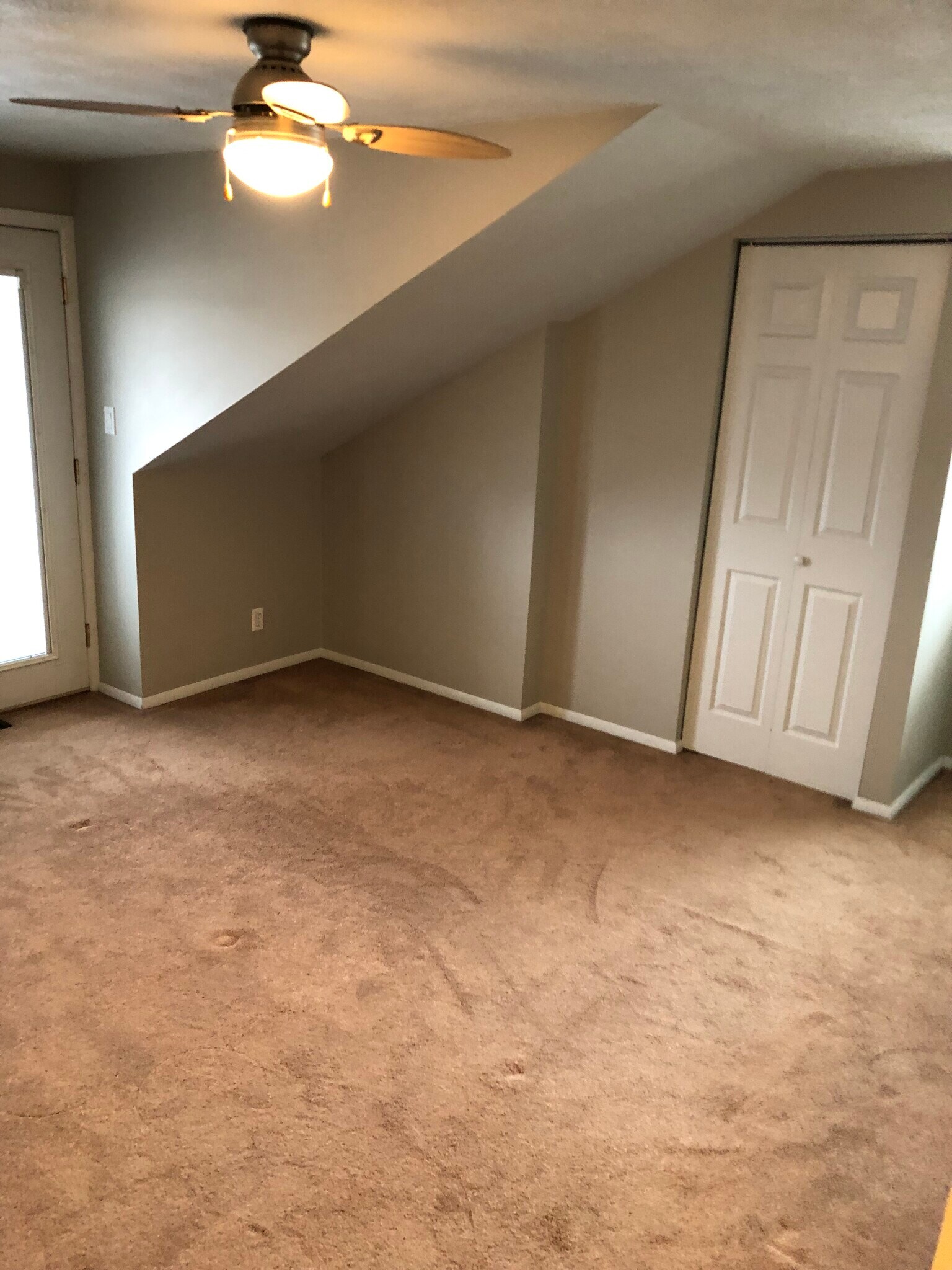 Building Photo - 2325 Sierra St