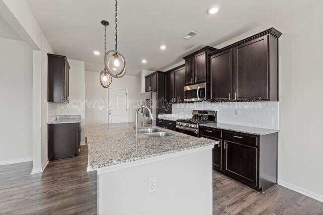 Building Photo - 4136 Thimbleberry Dr