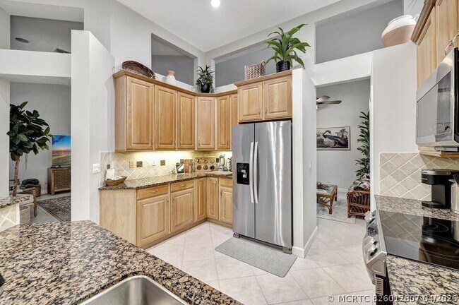Building Photo - 7602 Greenbrier Cir