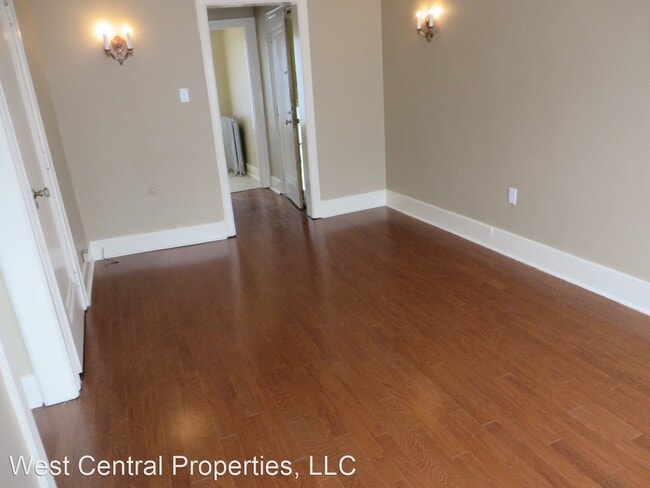 Building Photo - 719 Union St