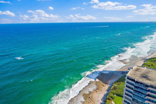 Building Photo - 4200 N Ocean Dr