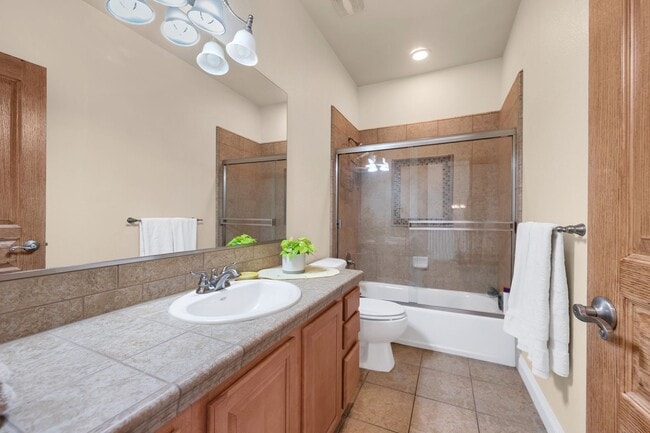 Building Photo - Central 2 Bedroom Home - Reno