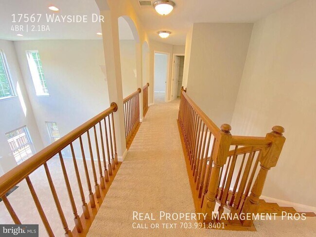 Building Photo - 17567 Wayside Dr