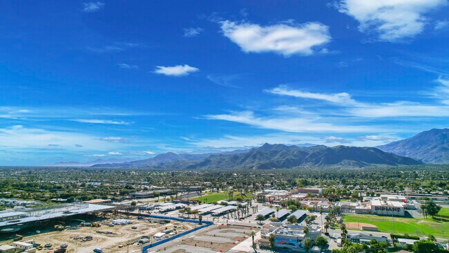 Building Photo - 2246 Paseo Roseta