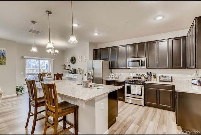 Building Photo - 24886 E Calhoun Plz