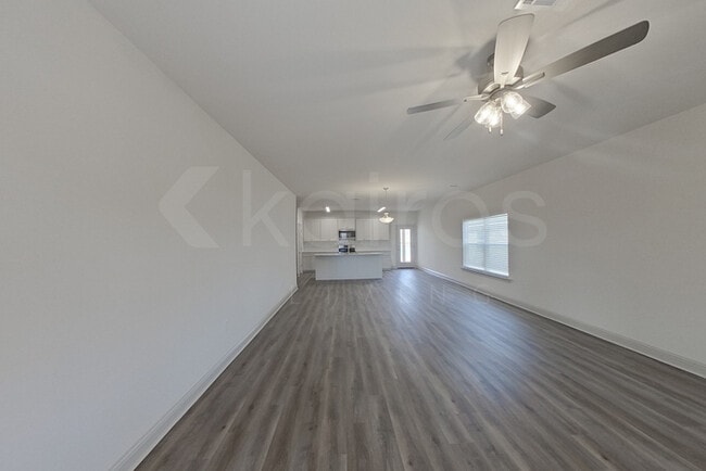 Building Photo - 17623 Carlisle Ave