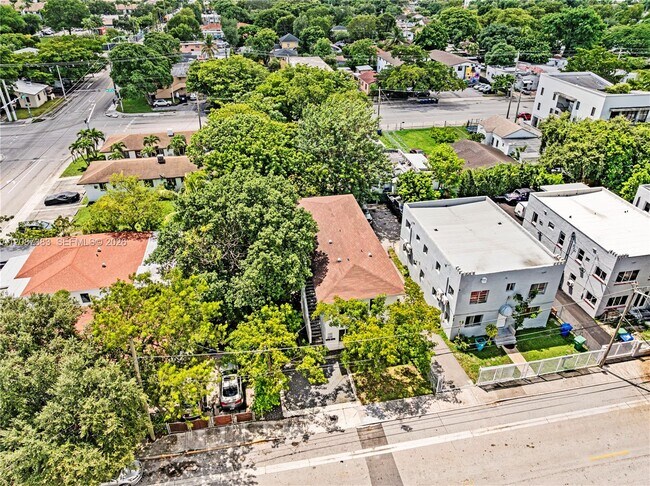 Building Photo - 1020 NW 29th Terrace