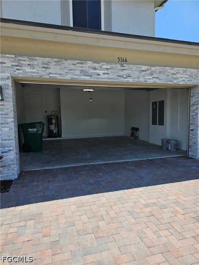 Building Photo - 5166 Julienne Rd