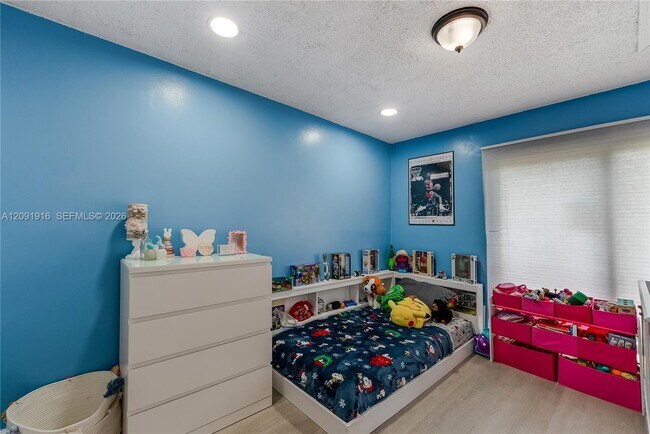 Building Photo - 17361 NW 66th Ct