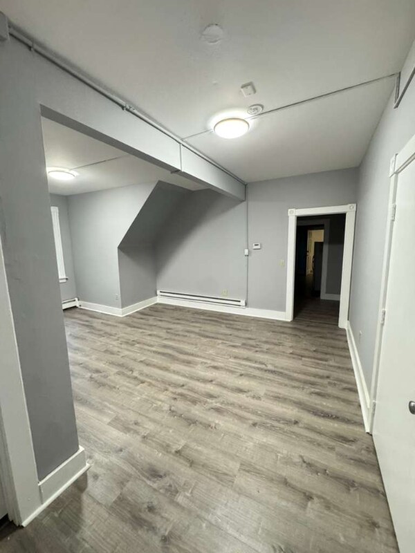 Building Photo - 166-168-168 W Main St