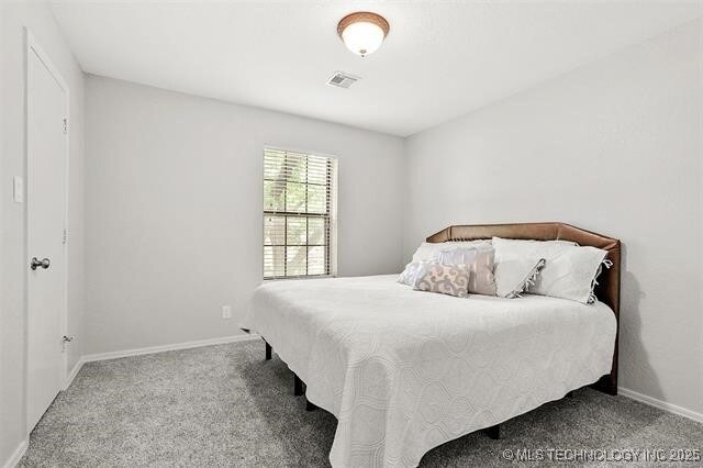 Building Photo - 9102 S Urbana Ave