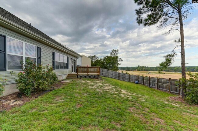 Building Photo - 356 Finch Ln