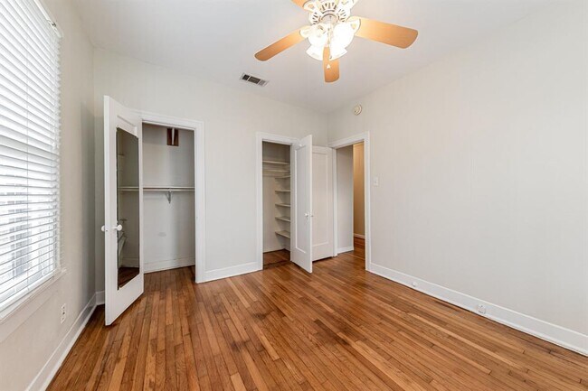 Building Photo - 1600 1/2 Hartford Rd